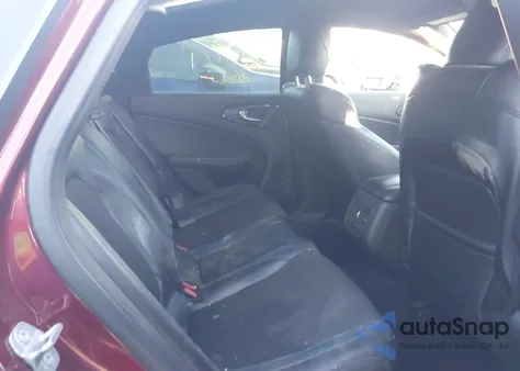 2015 Chrysler 200 S z USA, uszkodzony, nr VIN 1C3CCCBG5FN516841